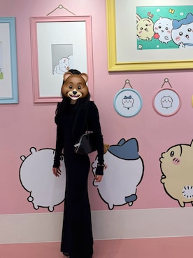 「アイテム（ブレスレット）」を使った、Misaki さん（レディース・170cm）の秋コーディネート