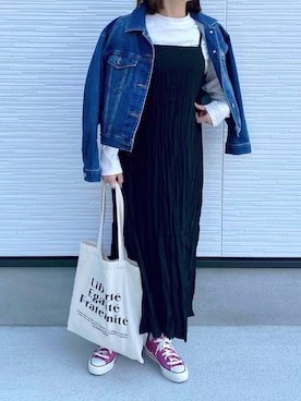 「ショート丈トップス」｜「アイテム（デニムジャケット）」を使った、ななおさん（レディース・162cm）の春コーディネート