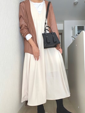 「flowriri（フロウリリ）のflowriri Vネックノースリロングワンピース（ワンピース、ホワイト系）」を使った、gggさん（レディース・164cm）の秋コーディネート