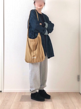 「clarks」｜「アイテム（ノーカラージャケット）」を使った、yu*さん（レディース・166cm）の春コーディネート