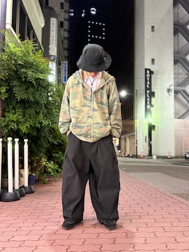 「WHITELAND（ホワイトランド）のアイテム（トップス）」を使った、エンジョウジさん（メンズ・168cm）の秋コーディネート