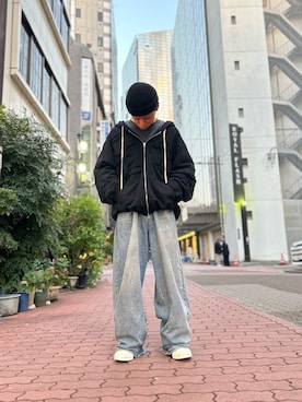 「DANKE SCHON（ダンケシェーン）のアイテム（パーカー）」を使った、エンジョウジさん（メンズ・168cm）の冬コーディネート