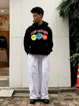 「WHITELAND（ホワイトランド）のアイテム（スウェットパンツ）」を使った、エンジョウジさん（メンズ・168cm）の春コーディネート