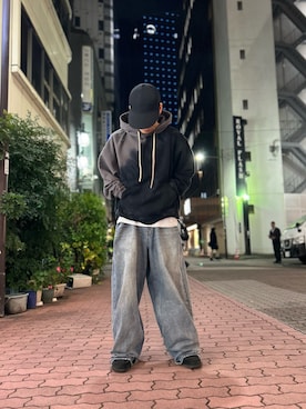 「DANKE SCHON（ダンケシェーン）のアイテム（パーカー）」を使った、エンジョウジさん（メンズ・168cm）の冬コーディネート