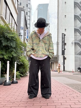 「WHITELAND（ホワイトランド）のアイテム（トップス）」を使った、エンジョウジさん（メンズ・168cm）の秋コーディネート