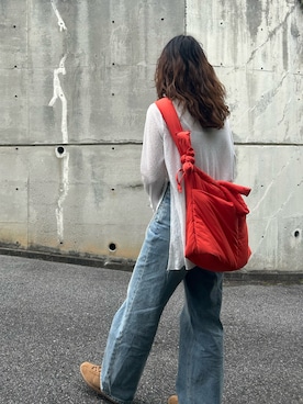 「GLOBAL WORK（グローバルワーク）の撥水パフ２ＷＡＹトート/151751（トートバッグ、オレンジ系）」を使った、かなこさん（レディース・164cm）の春コーディネート