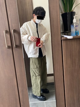「BROKEN BASE（ブロークンベース）のアイテム（パンツ）」を使った、DeCoさん（メンズ・172cm）の秋コーディネート