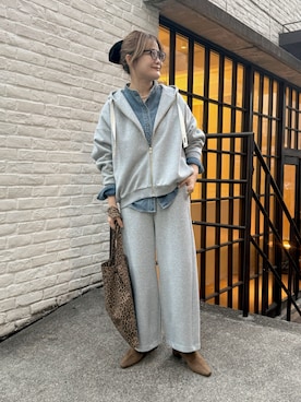「アイテム（スウェットパンツ）」を使った、norico さん（レディース・160cm）の秋コーディネート