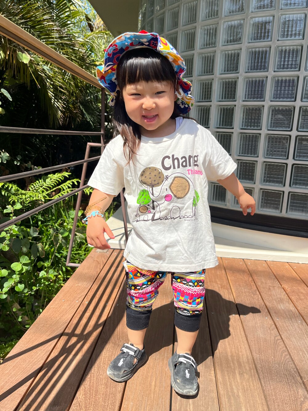 「タイ、Thailand、Thai、夏コーデ、Tシャツ、タイパンツ、ゾウ、ゾウさん、ぞうさんT、ハット、ハットコーデ、カラフル、カラフルコーデ、Ralph Lauren、ラルフローレン」｜「タイ土産のアイテム（ハット、その他）」を使った、hanamaruさん（キッズ・90cm）の春コーディネートの1枚目の写真