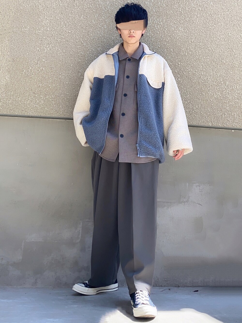 「チェック、秋のコーデ、スラックス、GU、ワイドパンツ、プチプラ、きれいめカジュアル、シンプルコーデ、シャツスタイル、プチプラコーデ、秋服、シンプルスタイル、ボアブルゾン、ラブアンドピース2021」｜「PairPairの配色ボアブルゾン(ユニセックス)（ブルゾン、ブルー系）」を使った、Tenshinさん（メンズ・172cm）の秋コーディネートの1枚目の写真