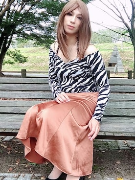 「アイテム（スカート、ブラウン系）」を使った、西村らんさん（メンズ・170cm）の秋コーディネート
