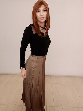 「アイテム（スカート、ブラウン系）」を使った、西村らんさん（メンズ・170cm）の冬コーディネート