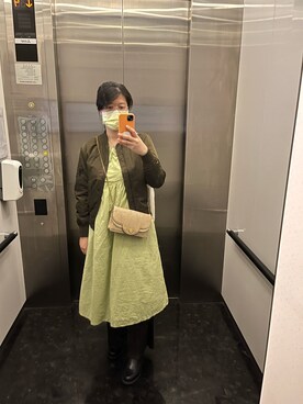 「GU（ジーユー）のアイテム（ノーカラージャケット）」を使った、Ginty Huangさん（レディース・167cm）の夏コーディネート