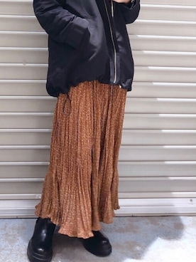 「お買い物」｜「アイテム（スカート）」を使った、rii ＿❤︎さん（レディース・166cm）の秋コーディネート