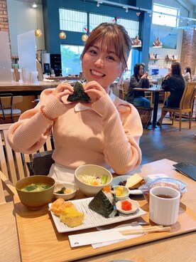 「KOBE LETTUCE（コウベレタス）のアイテム（ニット/セーター）」を使った、natsumi  パーソナルカラーさん（レディース・156cm）の春コーディネート