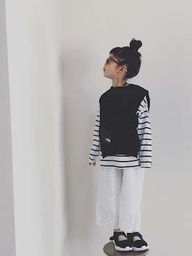 「アイテム（サンダル）」を使った、momono13さん（キッズ・120cm）の春コーディネート