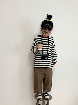 「アイテム（サンダル）」を使った、momono13さん（キッズ・110cm）の秋コーディネート