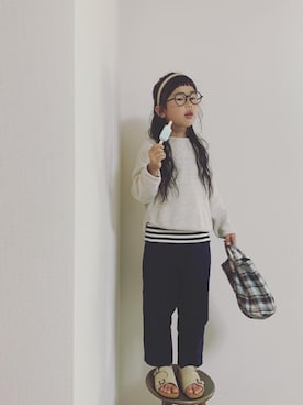 「アイテム（サンダル）」を使った、momono13さん（キッズ・120cm）の春コーディネート
