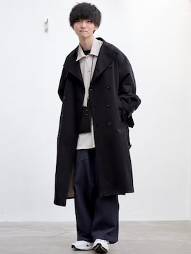 「CASPER JOHN（キャスパージョン）のアイテム（トレンチコート）」を使った、こめさん（メンズ・177cm）の春コーディネート