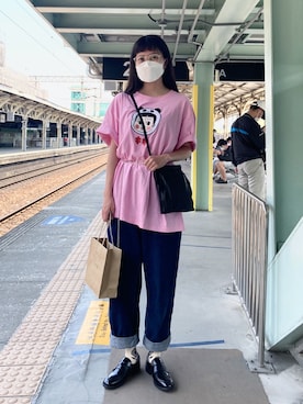 「LOWRYS FARM（ローリーズファーム）のアイテム（バッグ、ブラック系）」を使った、Lily さん（レディース・167cm）の春コーディネート