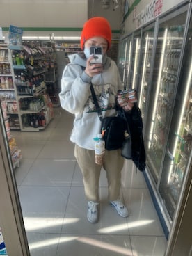 「BLACK EMBER（ブラックエンバー）のアイテム」を使った、IZMさん（レディース・165cm）の春コーディネート