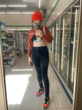 「COLLECTORS（コレクターズ）のアイテム」を使った、IZMさん（レディース・165cm）の秋コーディネート