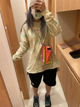 「FR2（エフアールツー）のアイテム（パンツ）」を使った、IZMさん（レディース・165cm）の春コーディネート