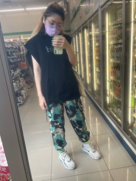 「FR2（エフアールツー）のアイテム（パンツ）」を使った、IZMさん（レディース・165cm）の夏コーディネート