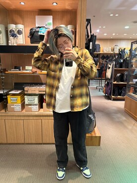 IZMさんのコーディネート