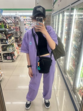 「BLACK EMBER（ブラックエンバー）のアイテム」を使った、IZMさん（レディース・165cm）の春コーディネート