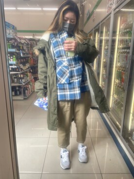 「Confirm（コンファーム）のアイテム（モッズコート）」を使った、IZMさん（レディース・165cm）の冬コーディネート