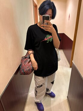 「GRAVIS（グラヴィス）のアイテム（スニーカー）」を使った、IZMさん（レディース・165cm）の秋コーディネート