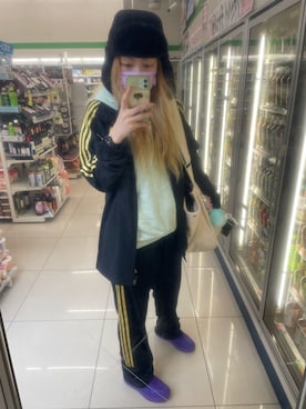 「GRAVIS（グラヴィス）のアイテム（スニーカー）」を使った、IZMさん（レディース・165cm）の秋コーディネート