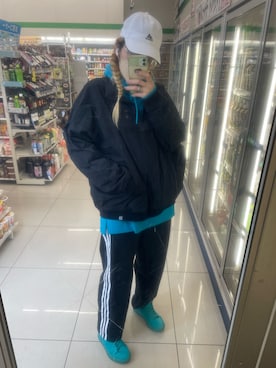 「MAD FOOT（マッドフット）のアイテム」を使った、IZMさん（レディース・165cm）の冬コーディネート