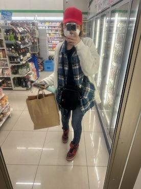 「TENBOX（テンボックス）のアイテム」を使った、IZMさん（レディース・165cm）の春コーディネート