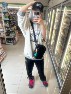 「BLACK EMBER（ブラックエンバー）のアイテム」を使った、IZMさん（レディース・165cm）の春コーディネート