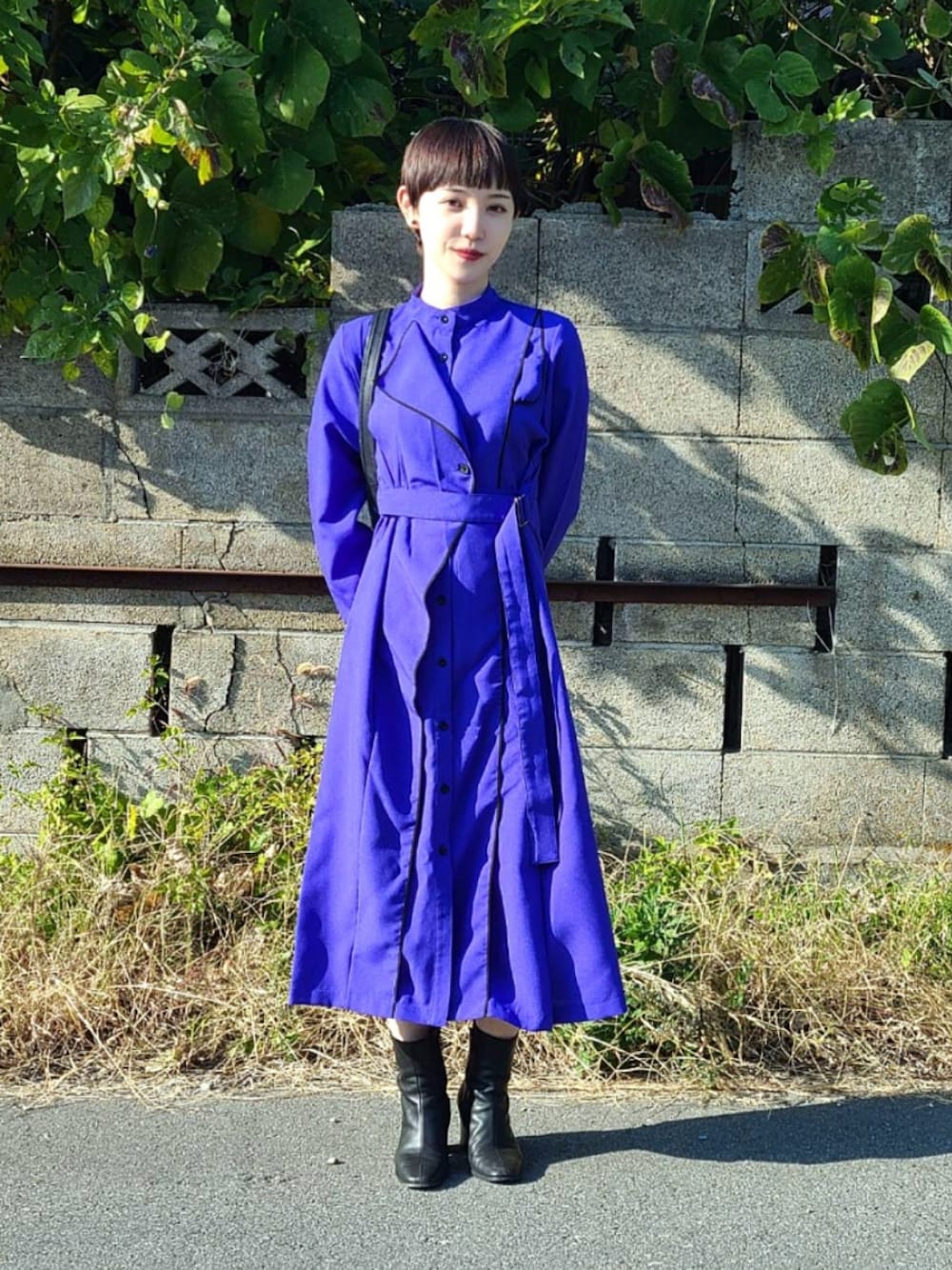 「秋冬、ファッションを楽しもう、ootd、UNITED TOKYO、モード、ワンピース、個性派、シンプル、ビビットカラー」｜「UNITED TOKYOのアイテム（ワンピース/ドレス、パープル系）」を使った、琳さん（レディース・152cm）の秋コーディネートの1枚目の写真