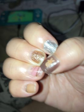 「アイテム（ネイルシール/ネイルチップ）」を使った、玉森 流星羅さん（レディース・165cm）の冬コーディネート