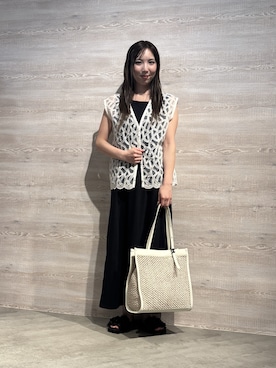 「Jena espace merveilleux(ジェナ エスパスメルヴェイユ)の〈7/22インスタライブご紹介アイテム〉刺繍レースセットワンピース(ワンピース、ホワイト系)」を使った、鈴さん(レディース・158cm)の夏コーディネート