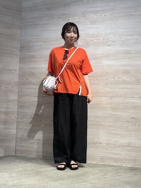 「Jena espace merveilleux(ジェナ エスパスメルヴェイユ)のサイドファスナーカットソー(Tシャツ/カットソー、オレンジ系)」を使った、鈴さん(レディース・158cm)の夏コーディネート