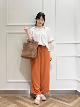 「SHOO・LA・RUE（シューラルー）の【S-LL/UV/ひんやり/抗菌防臭】体型を自然にカバー フレンチリネンブレンド襟付ドルマンシャツ（シャツ/ブラウス、グレー系）」を使った、バタコさんの夏コーディネート