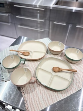 「212 KITCHEN STORE（トゥワントゥキッチンストア）の木目スタックランチプレート GR ＜212Kオリジナル＞（食器、その他）」を使った、バタコさんの冬コーディネート