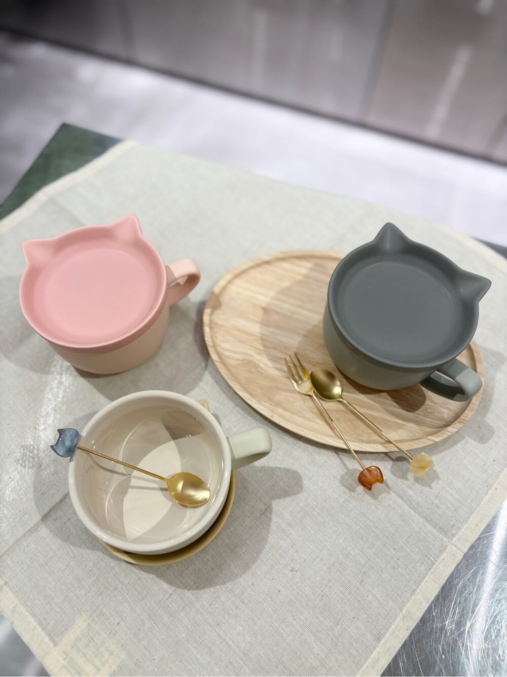 その他のカトラリー、その他のカトラリー、その他のカトラリーを着用したレディースの冬コーディネートの1枚目の写真