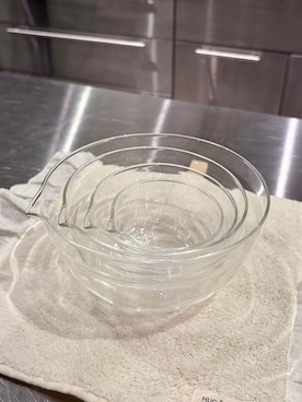 「212 KITCHEN STORE（トゥワントゥキッチンストア）の◆片口ボール 4個セット ＜HARIO ハリオ＞（キッチンツール、その他）」を使った、バタコさんの冬コーディネート