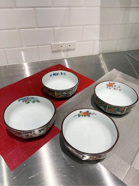 「212 KITCHEN STORE（トゥワントゥキッチンストア）の八角中鉢 緑彩牡丹（食器、その他）」を使った、バタコさんの冬コーディネート