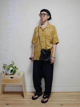 「SHAKA（シャカ）のアイテム」を使った、アチコント achicontoさん（メンズ・162cm）の秋コーディネート