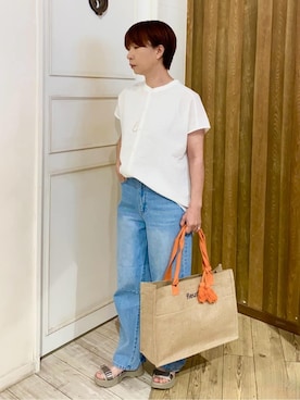 「SHOO・LA・RUE（シューラルー）の【洗える/S-LL】涼やかで好印象 サッカーブラウス（シャツ/ブラウス、ホワイト系）」を使った、WAさん（レディース・158cm）の春コーディネート