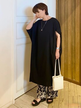 「SHOO・LA・RUE（シューラルー）の【S-LL】楽にサマ見え コクーンシルエットの涼やかワンピース（ワンピース、ブラック系）」を使った、WAさん（レディース・158cm）の夏コーディネート
