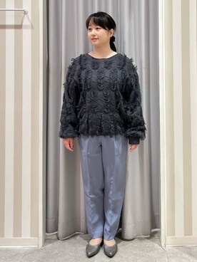 「SHOO・LA・RUE（シューラルー）の【S-LL】一枚で主役級。フリンジが目を惹くゆるニット（ニット/セーター、グレー系）」を使った、vanseさん（レディース・155cm）の冬コーディネート