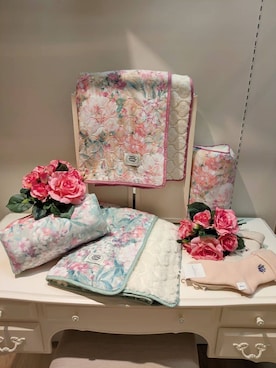 「LAURA ASHLEY（ローラアシュレイ）の【内側起毛】マグノリア柄 あたたかルームソックス（ソックス/靴下、ベージュ系）」を使った、sugarさん（レディース・158cm）の冬コーディネート